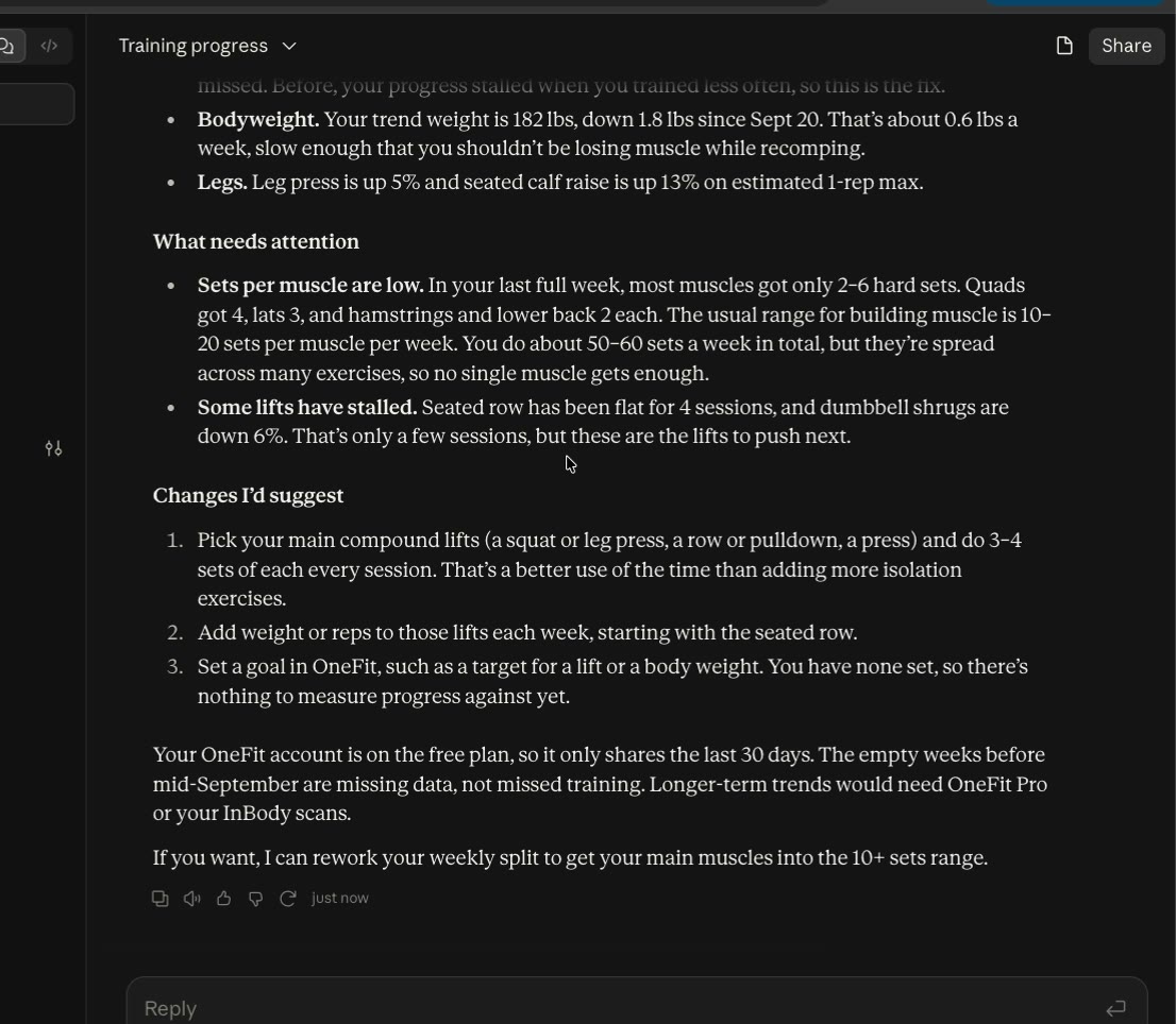 Claude's answer about sets per muscle, stalled lifts and three suggested changes, ending with a note that the account is on the free plan so only the last 30 days were shared